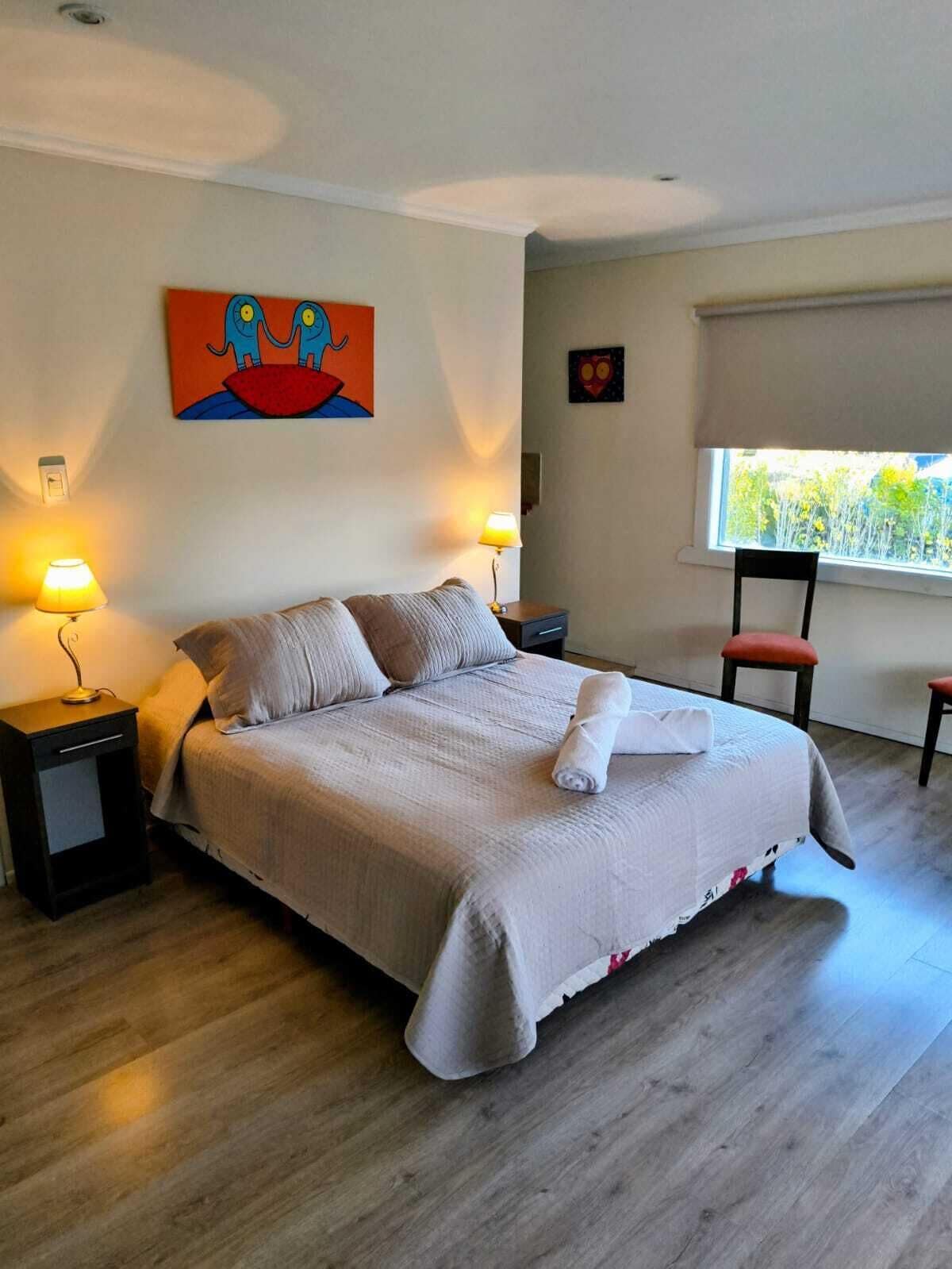 Habitación estándar con 1 cama doble o 2 individuales | Wifi gratis