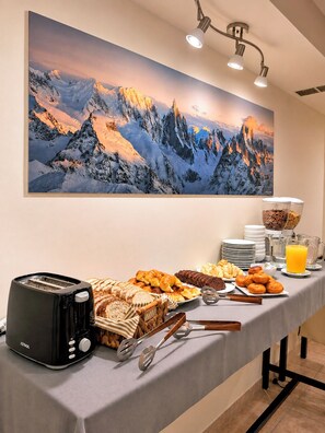 Free daily continental breakfast  - Calafate Sunset (El Calafate)