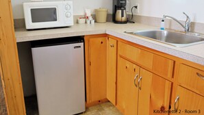 Kaffetrakter/tekoker, mikrobølgeovn, ovn og ismaskin