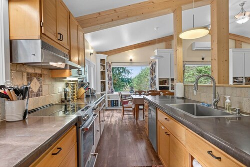 Long Beach Retreat