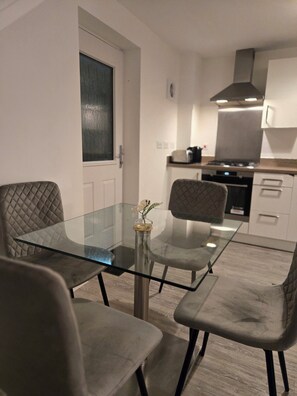 Dining - Stunning 2 Bedroom City Centre house (Birmingham)