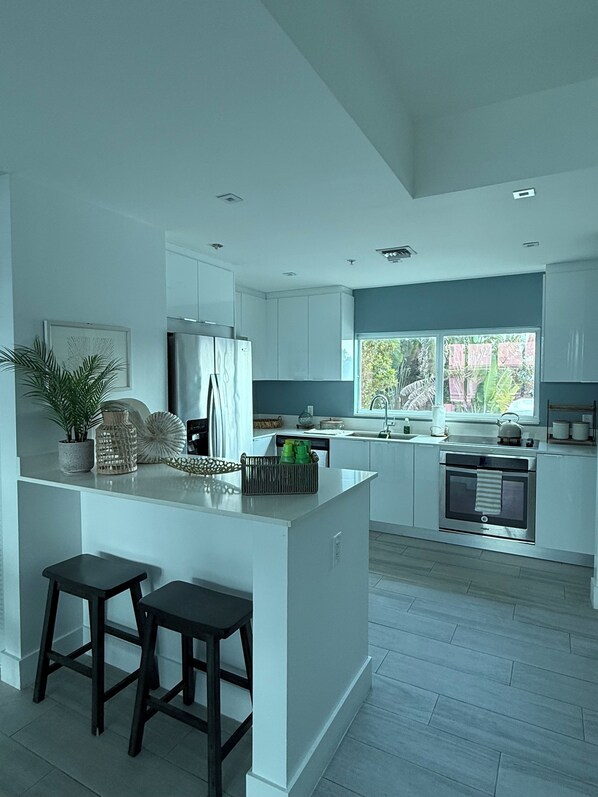 Unclassified image, 1 of 13, button