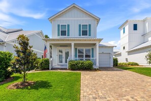 Exterior - Stylish Family 30A Getaway w/ Golf Cart & Pool (Inlet Beach)