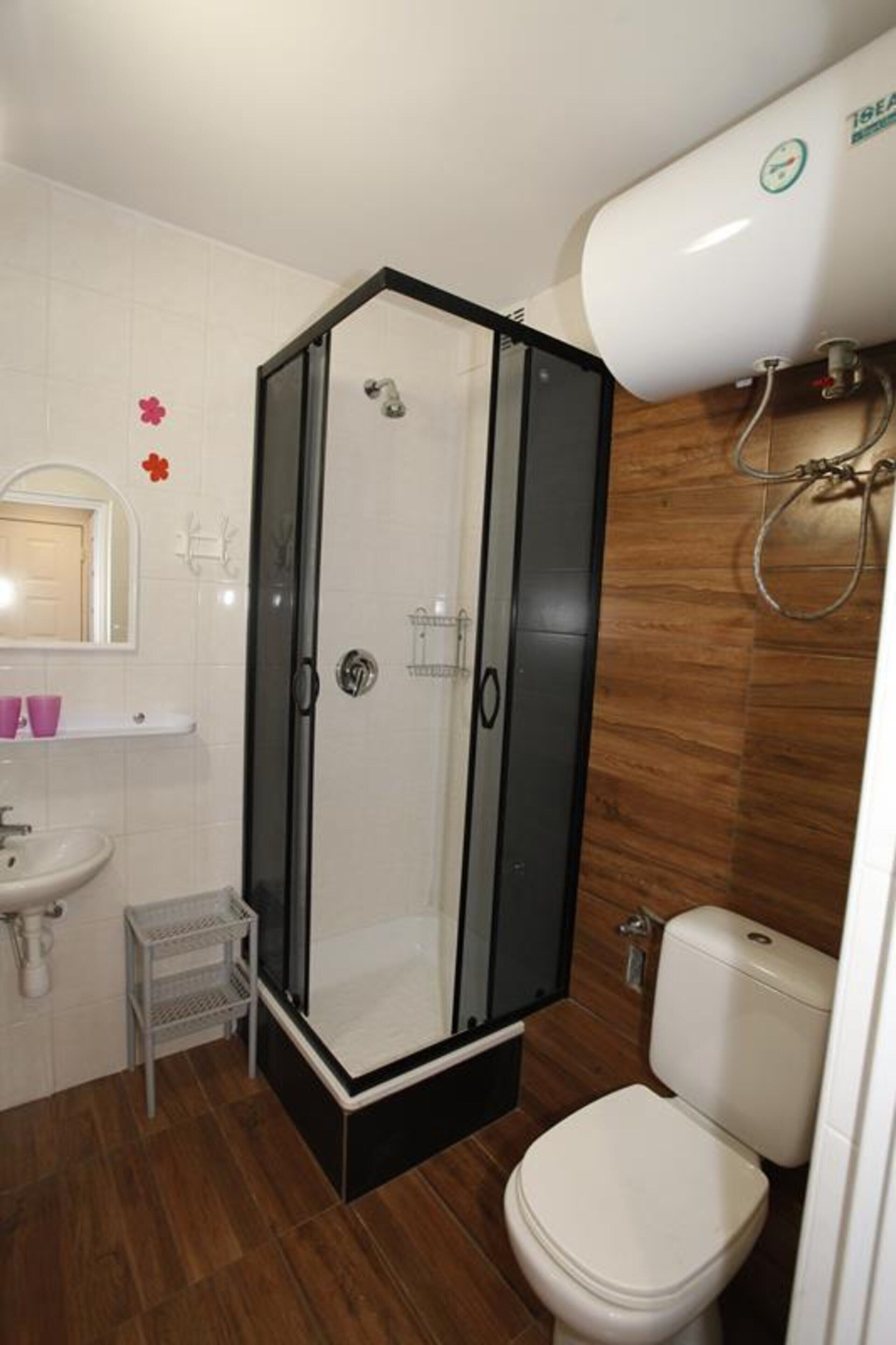 Apartment | Bathroom