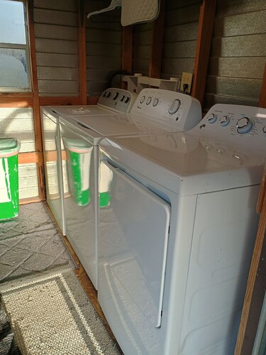 Cozy Studio Apartment in quiet & charming Greenwood close to Caverns State Park