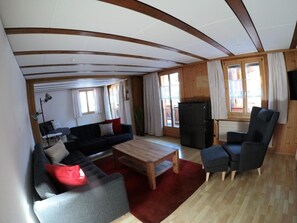 TV - Chalet Nussknacker by Interhome (Lenk)