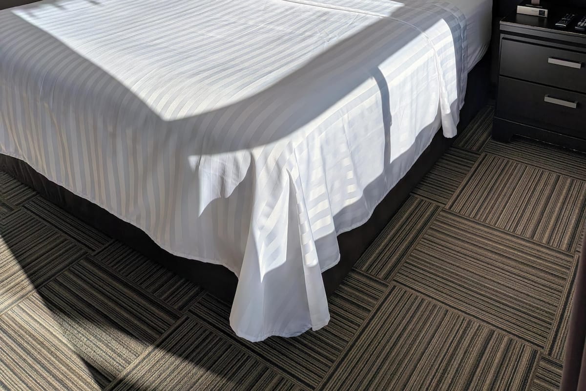 Værelse - 1 kingsize-seng - stueetage