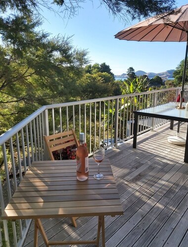 Spacious 4-bedroom house in beautiful Te Kouma with AC