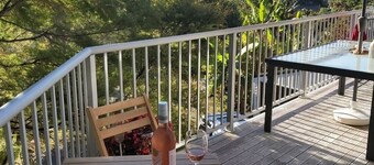 Spacious 4-bedroom house in beautiful Te Kouma with AC