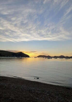 Oklassificerad bild, 3 av 12, knapp