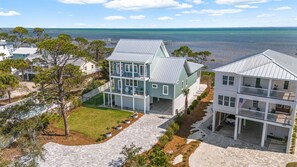 Exterior - KING'S BAY - Bayfront 5-Bedroom House in N. Cape San Blas, FL with Beach Access (Port St. Joe)
