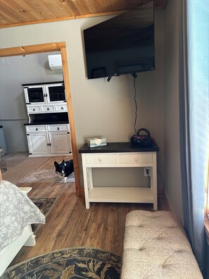 Desk, iron/ironing board, free WiFi, bed sheets
