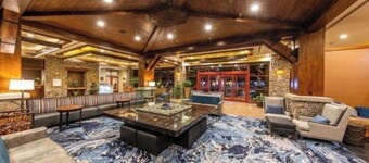 Resort with 1 bedroom and AC in tranquil South Lake Tahoe - 1block from casinos