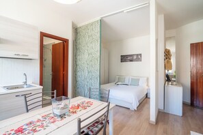 1 bedroom, iron/ironing board, travel cot, free WiFi - Gabriel House (Taormina)