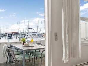 Dining - "Ake" - 10m to the fjord by Interhome (Nibe)