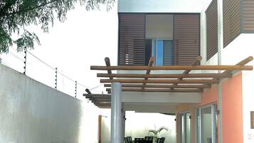 Tempat makan outdoor