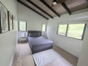 Unclassified image, 3 of 12, button - Cozy 2-bedroom house in perfect Woodlands with AC (Woodlands)