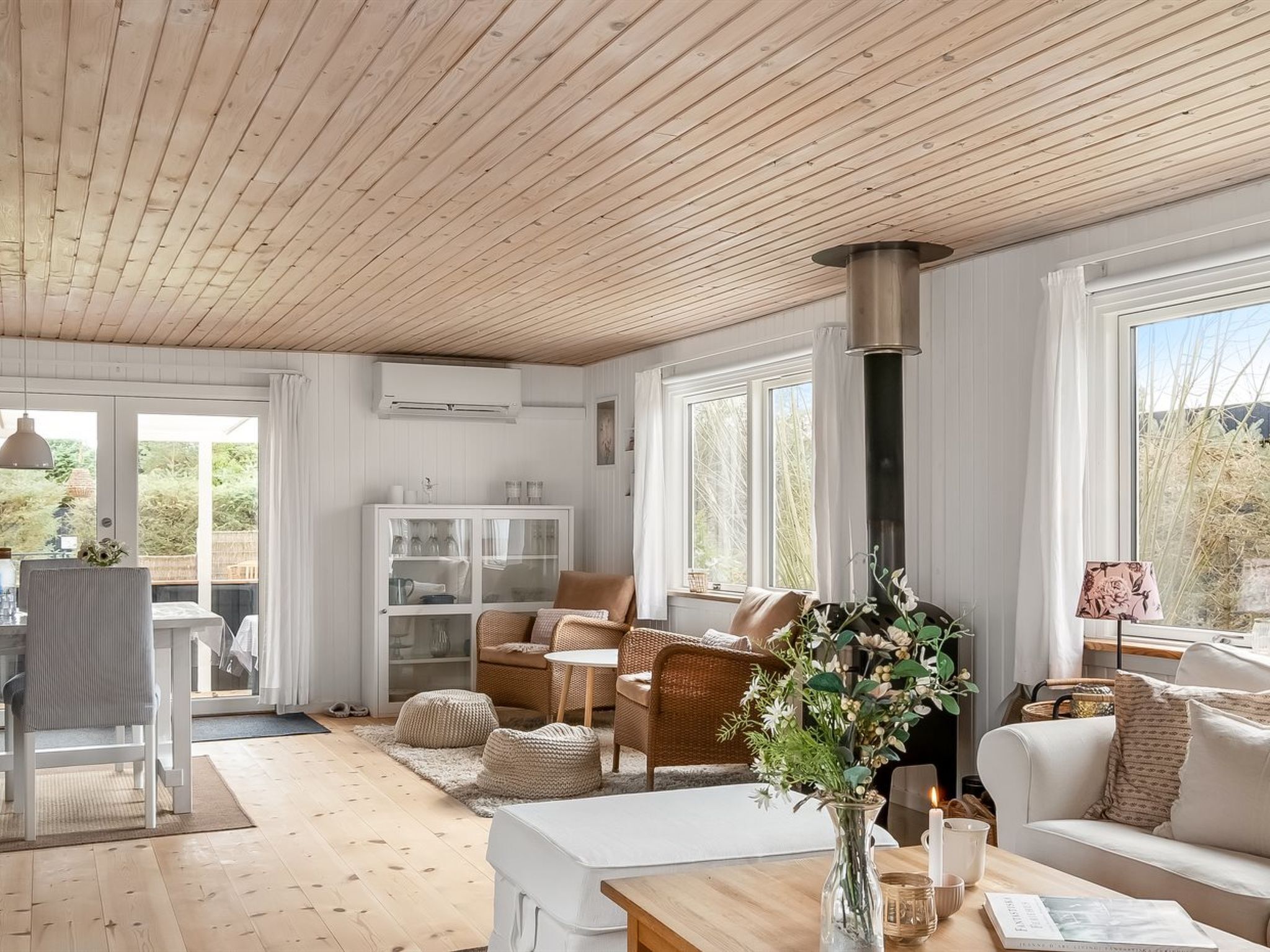Fernseher, Kamin