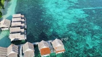 Deluxe-Doppelzimmer, Balkon, auf dem Wassser | Strand