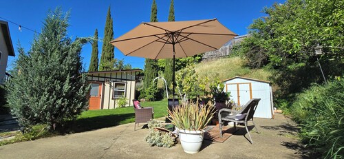 NEW Dreamy Cozy Little Cabin/Private Entrance/Queen Bed/Fireplace/Big Shower