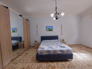 2 bedrooms, iron/ironing board, free WiFi, bed sheets - Sampieri Scicli Apartment "Da Gigi e Diego": mare, relax e natura. (Sampieri)