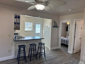 Unclassified image, 4 of 11, button