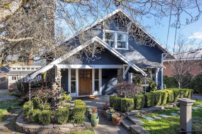 State Of Chill - Downtown Home, Amazing Walkable Location