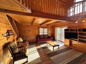 TV - peaceful Northwoods retreat on quiet Crystal Lake (Gordon)