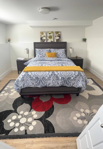 Room-luxury Suite in Bristol Riverview