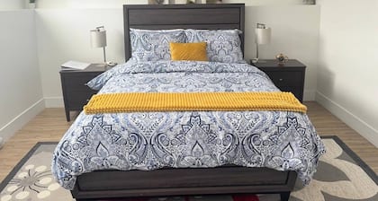 Room-luxury Suite in Bristol Riverview