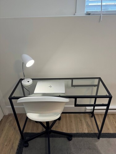 Room-luxury Suite in Bristol Riverview