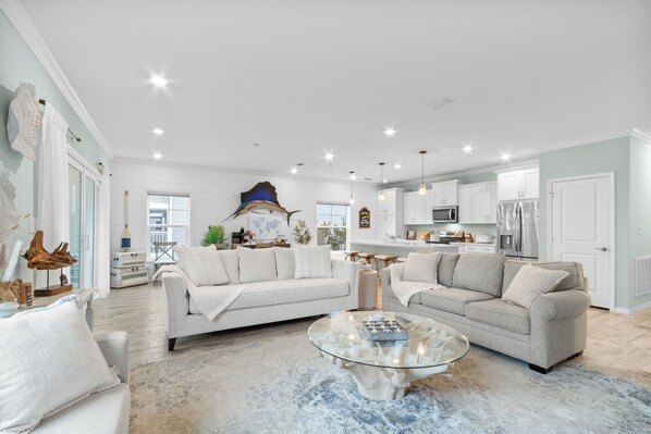 Living area - Marlin Key- Lost Key Resort Villa - Beachs, Pools, Golf, Private Clubhouse (Pensacola)