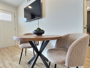 Dining - Serene Stay, Free Parking, Near Downtown Hotspots (Birmingham)