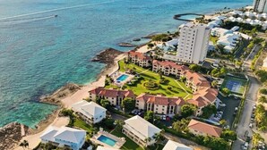 Exterior - 7 Mile Beach | Soft Sand, Epic Sunset Views & Shipwreck Snorkel (Grand Cayman)