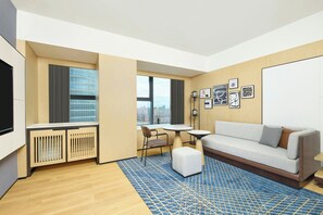 Executive Suite, 1 Bedroom, City View - Four Points By Sheraton Rizhao Central Activities Zone (Rizhao)