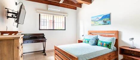 1 bedroom, in-room safe, WiFi, bed sheets