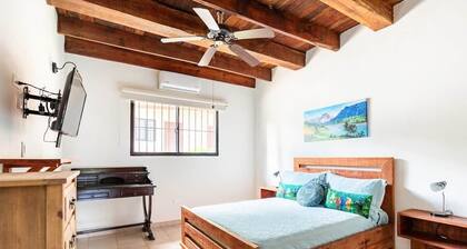 Bluebird Room - Brisal Mountain Retreat