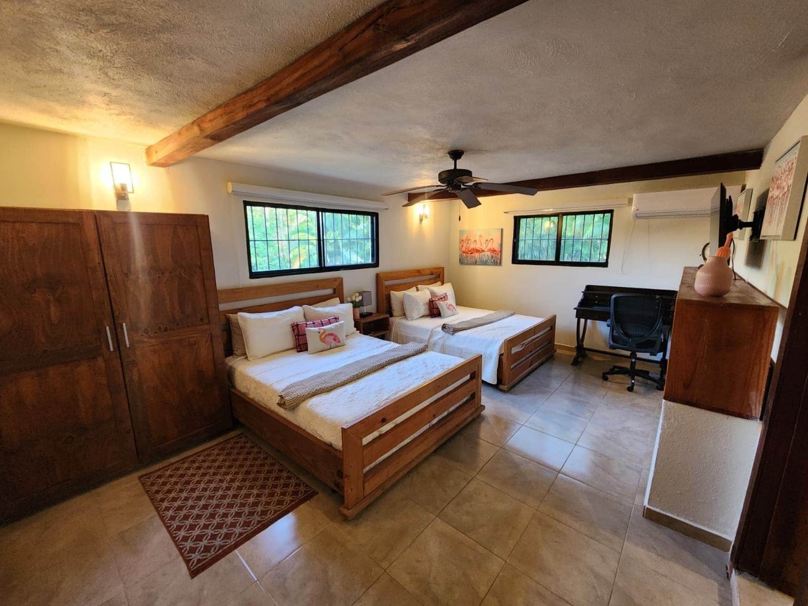 In-room safe, WiFi, bed sheets