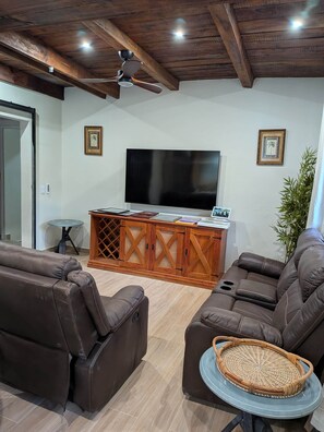 TV, fireplace, table tennis