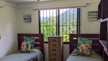 1 bedroom, in-room safe, WiFi, bed sheets