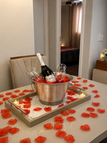 Fully furnished apartment with Wi-Fi and parking space in Nova Iguaçu. Total comfort.