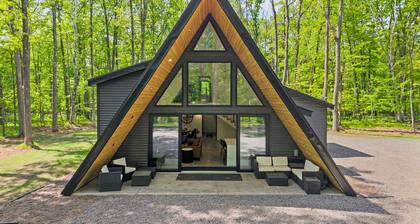 Luxury A-Frame Cabin • Hot Tub + A-frame Sauna