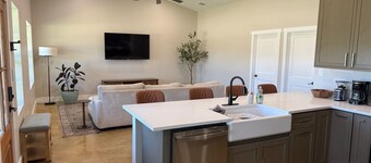 Brand new 3 acre retreat with gated entry - Long Term Only