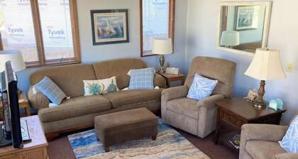 Cozy Keaton Cottage | Steps away from Lake MI
