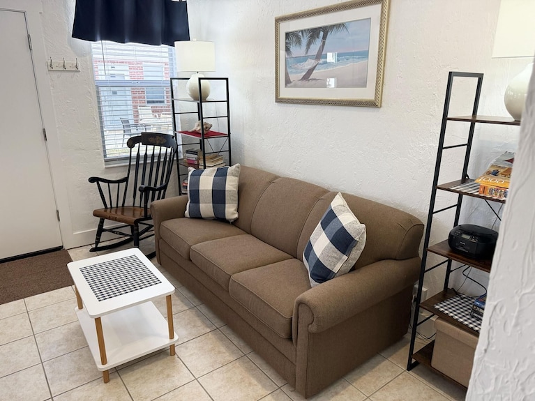 Venice Villas 1br Beach & Pool Escape - Venice, FL