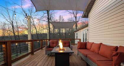 The Bright Outlook, Family Fun w/ climbing wall, fire pit and large back deck