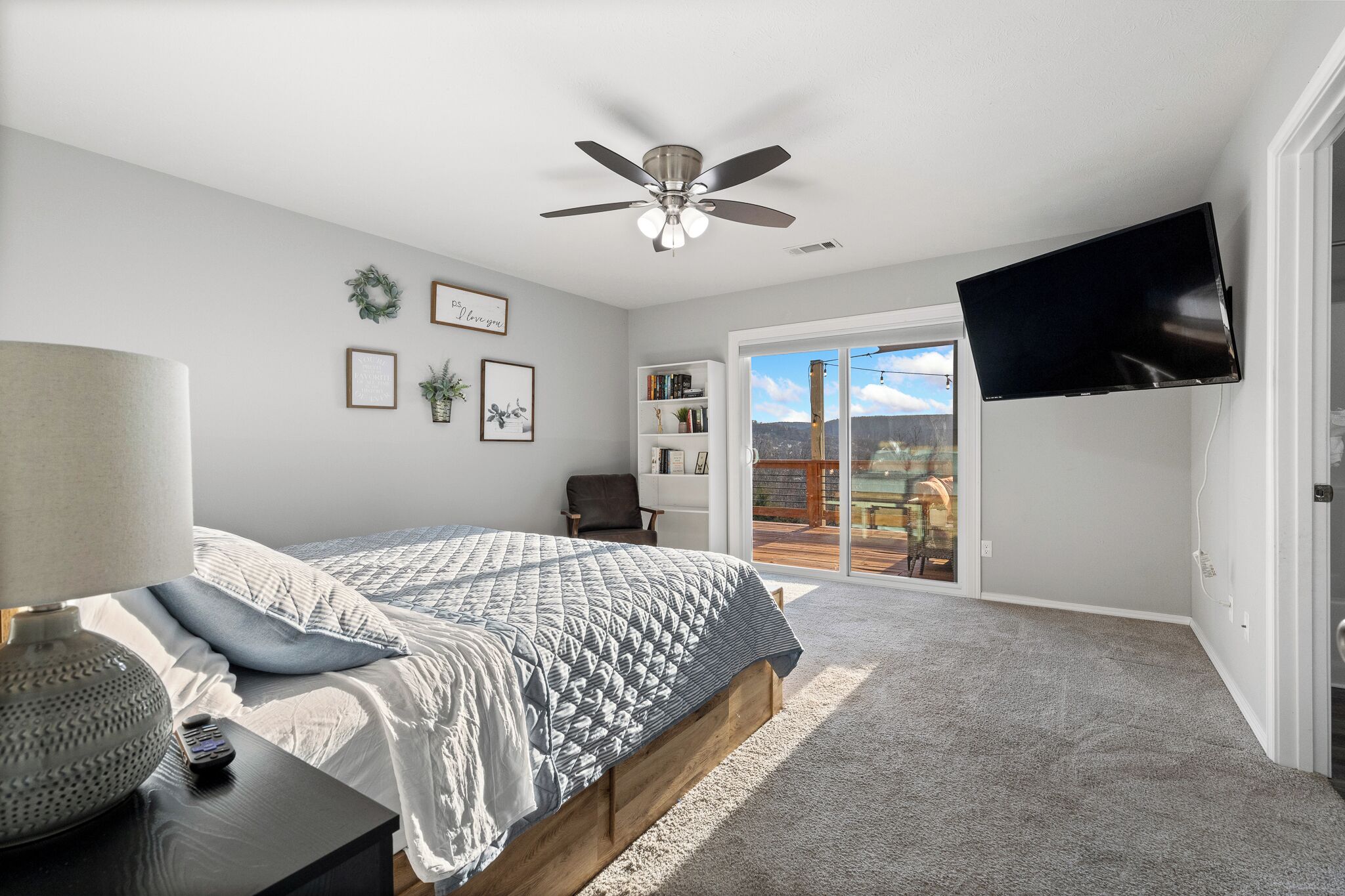 5 chambres, bureau, lit parapluie, Wi-Fi gratuit
