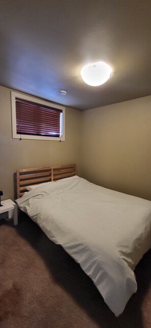 Room - Bonnyville2 bedroom townhome unit, perfect for crews (Bonnyville)