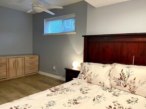 3 chambres, bureau, Wi-Fi gratuit, draps fournis