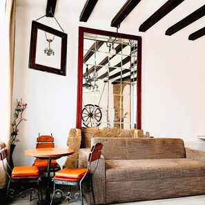 Living area - Noemi Old Town (Brașov)